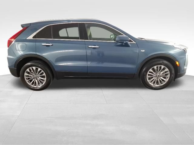 Used 2025 Cadillac XT4 Premium Luxury FWD image 8