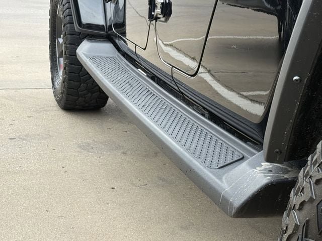Used 2022 Jeep Gladiator Overland w/ Popular Equipment Package AWD/4WD image 9