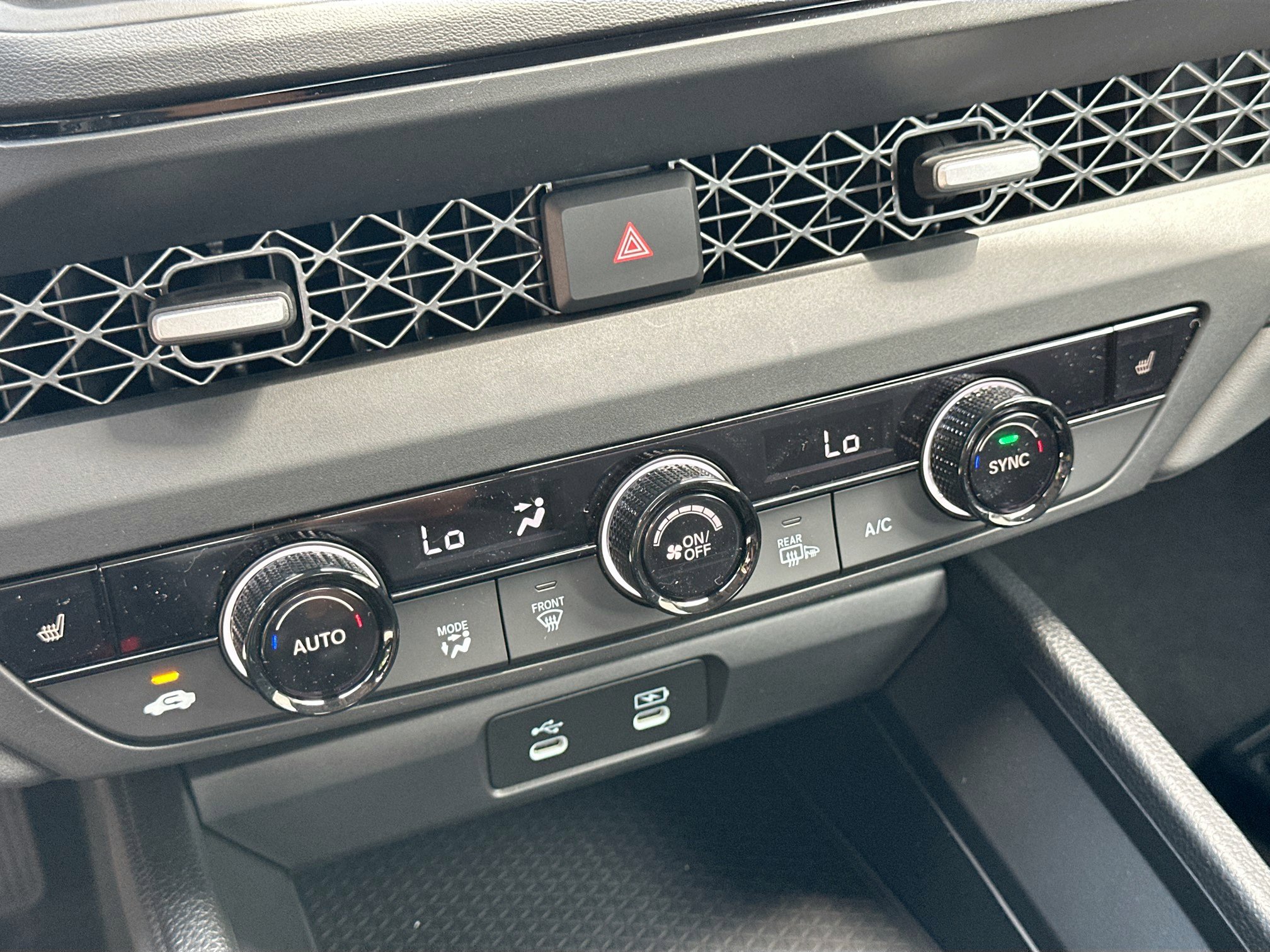 New 2025 Honda Accord SE image 12