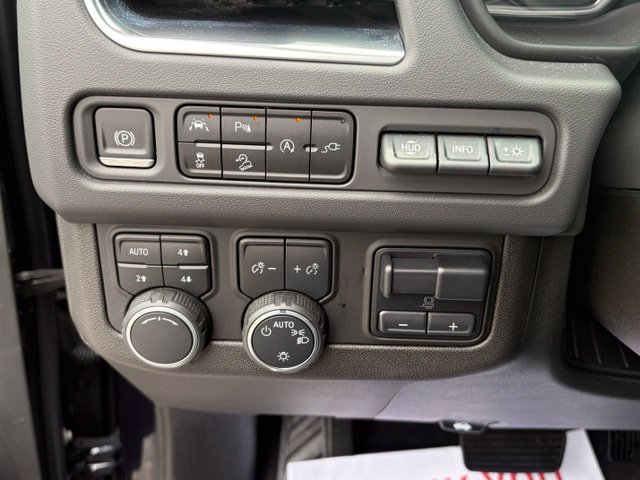 Used 2021 Chevrolet Tahoe High Country w/ Premium Package AWD/4WD image 25