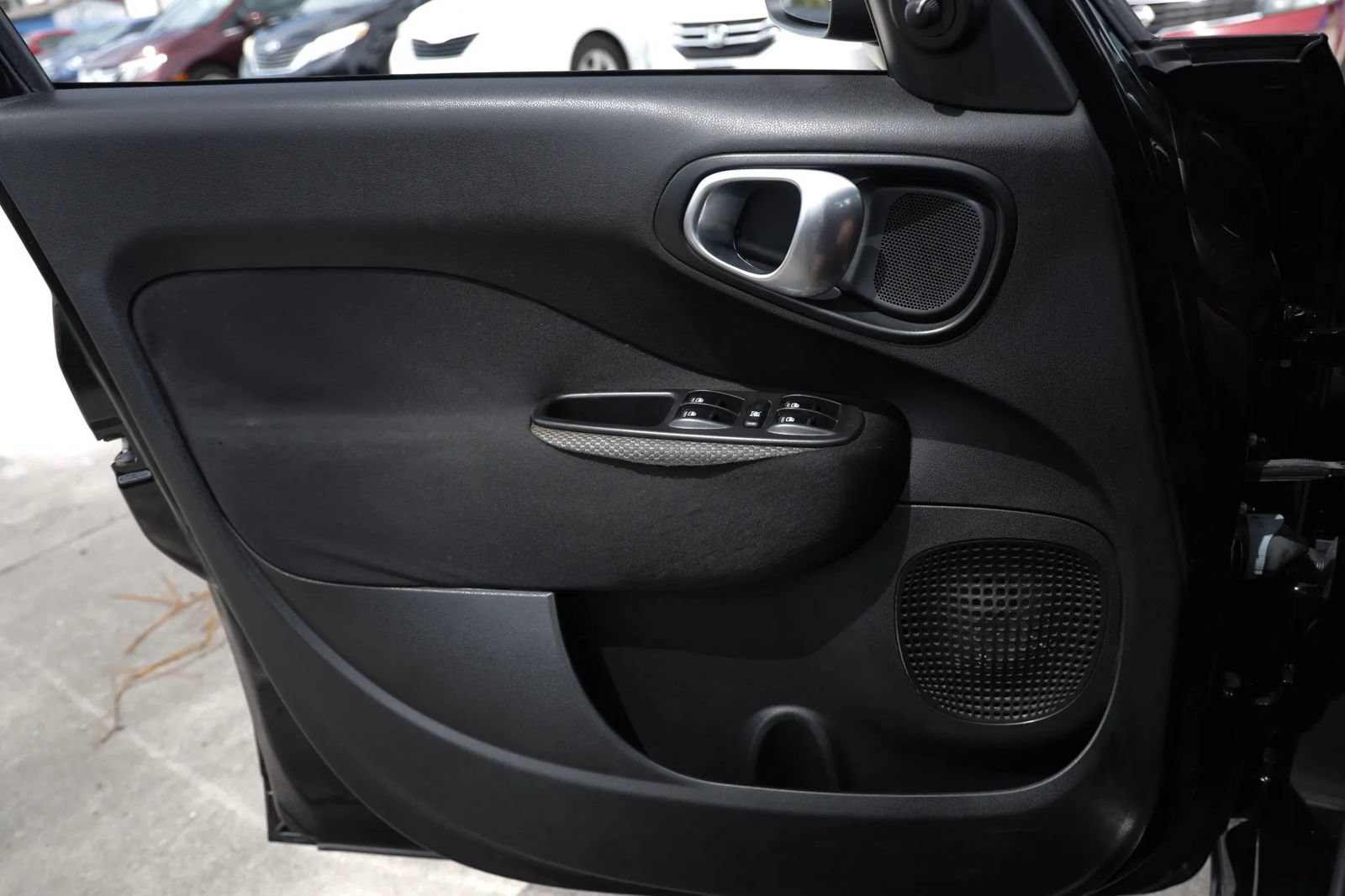 Used 2016 FIAT 500L Pop FWD image 36