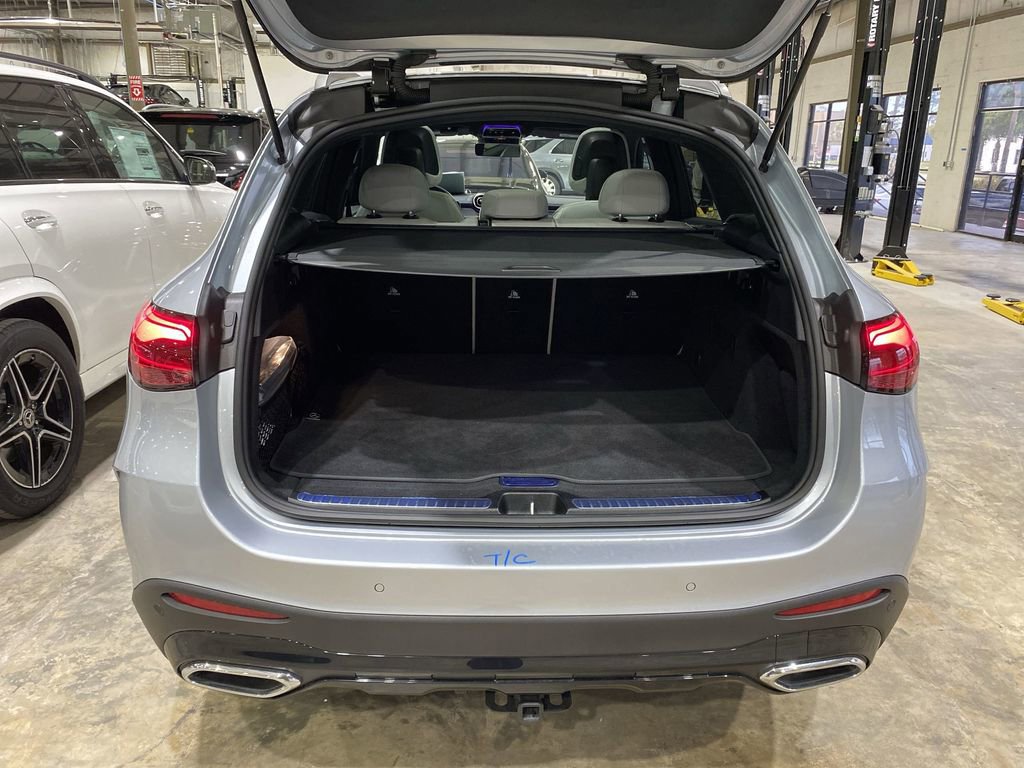 Used 2024 Mercedes-Benz GLC 300 image 23