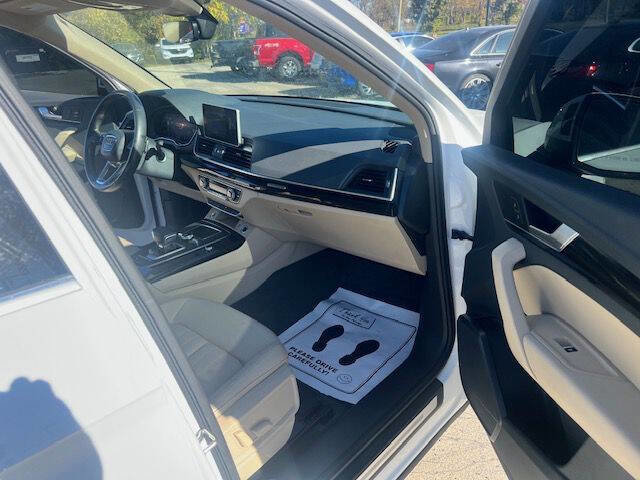 Used 2018 Audi Q5 2.0T Premium Plus w/ Premium Plus Package image 11