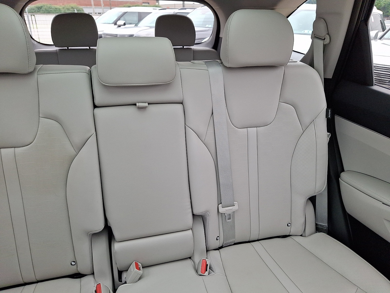 Used 2024 Kia Sorento S w/ Panoramic Sunroof Package FWD image 20