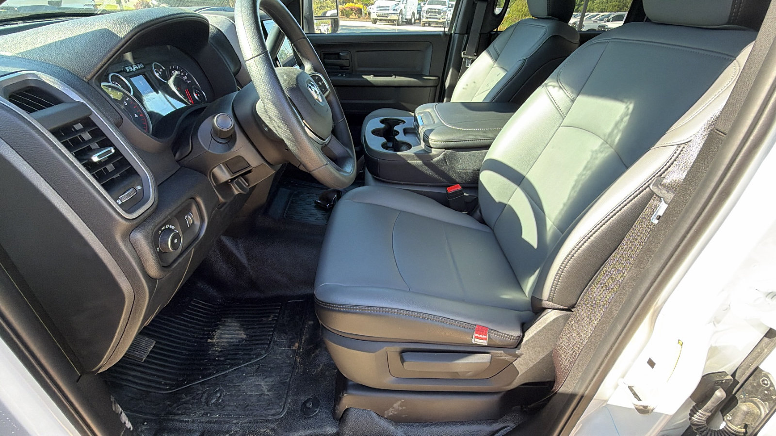 New 2026 RAM 5500 Tradesman w/ Chrome Appearance Group AWD/4WD image 23