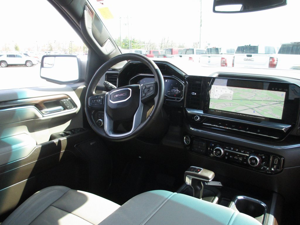 Used 2023 GMC Sierra 1500 SLT image 26