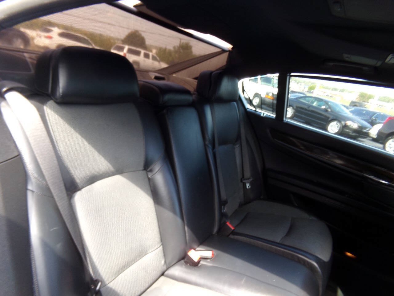 Used 2013 BMW 750Li RWD image 27