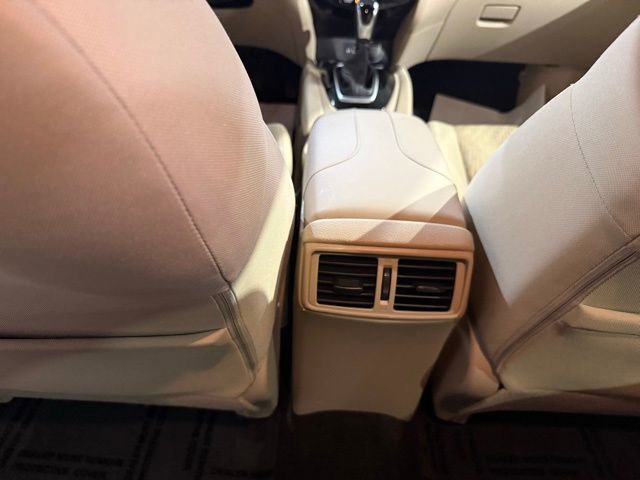 Used 2020 Nissan Rogue SV w/ Premium Package image 29