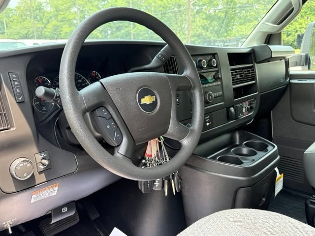 New 2026 Chevrolet Express 4500 w/ Power Convenience Package RWD image 28