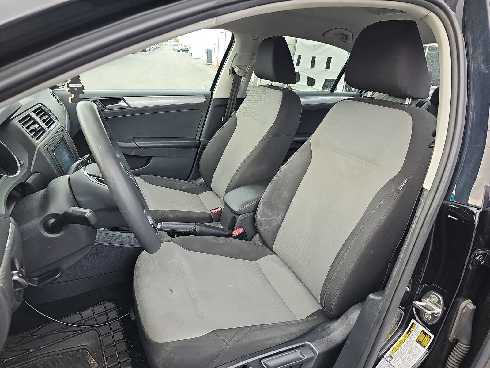 Used 2017 Volkswagen Jetta S image 13