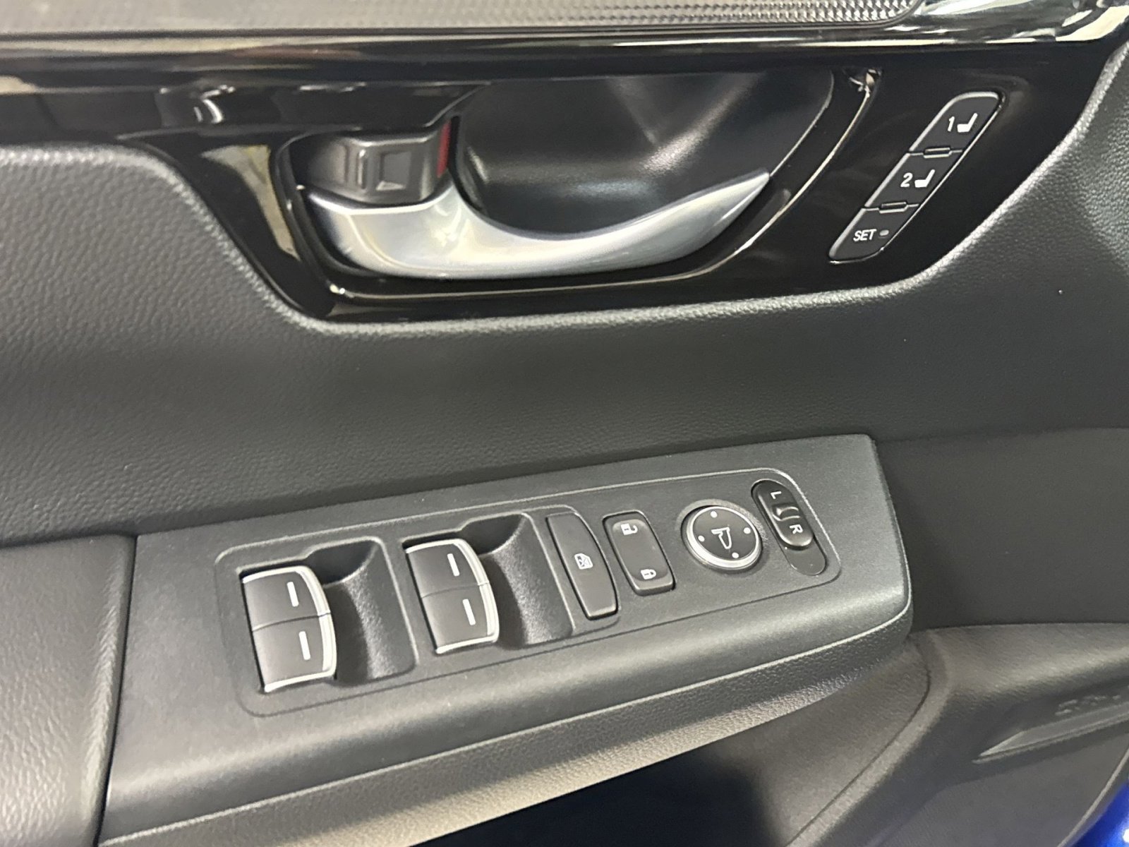 Used 2025 Honda CR-V Sport Touring image 19