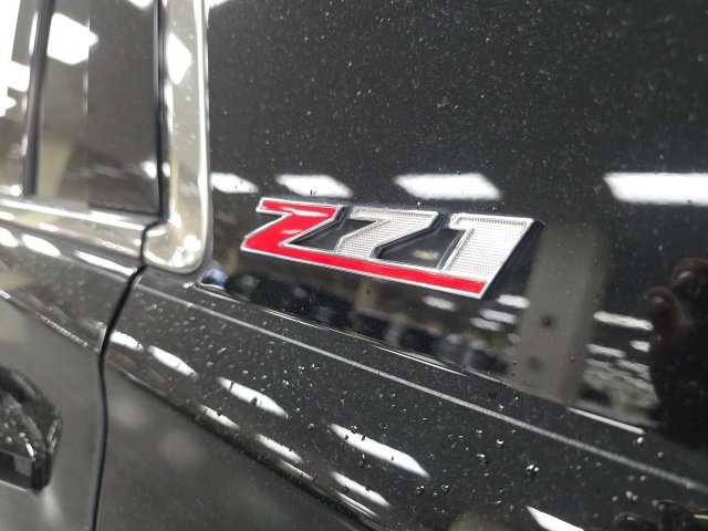 Used 2018 Chevrolet Tahoe LT w/ Luxury Package image 17