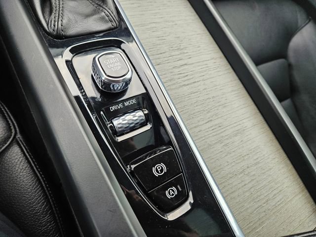 Used 2021 Volvo V60 T5 Cross Country w/ Advanced Package image 30