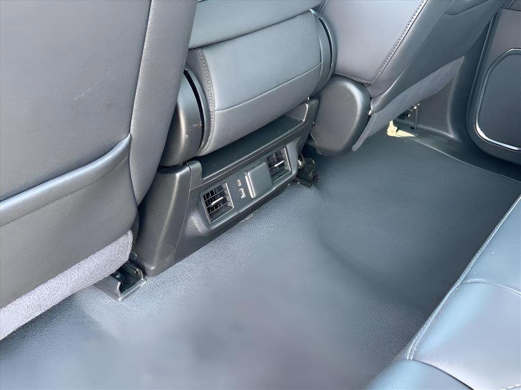 Used 2024 GMC Sierra 1500 SLT image 17