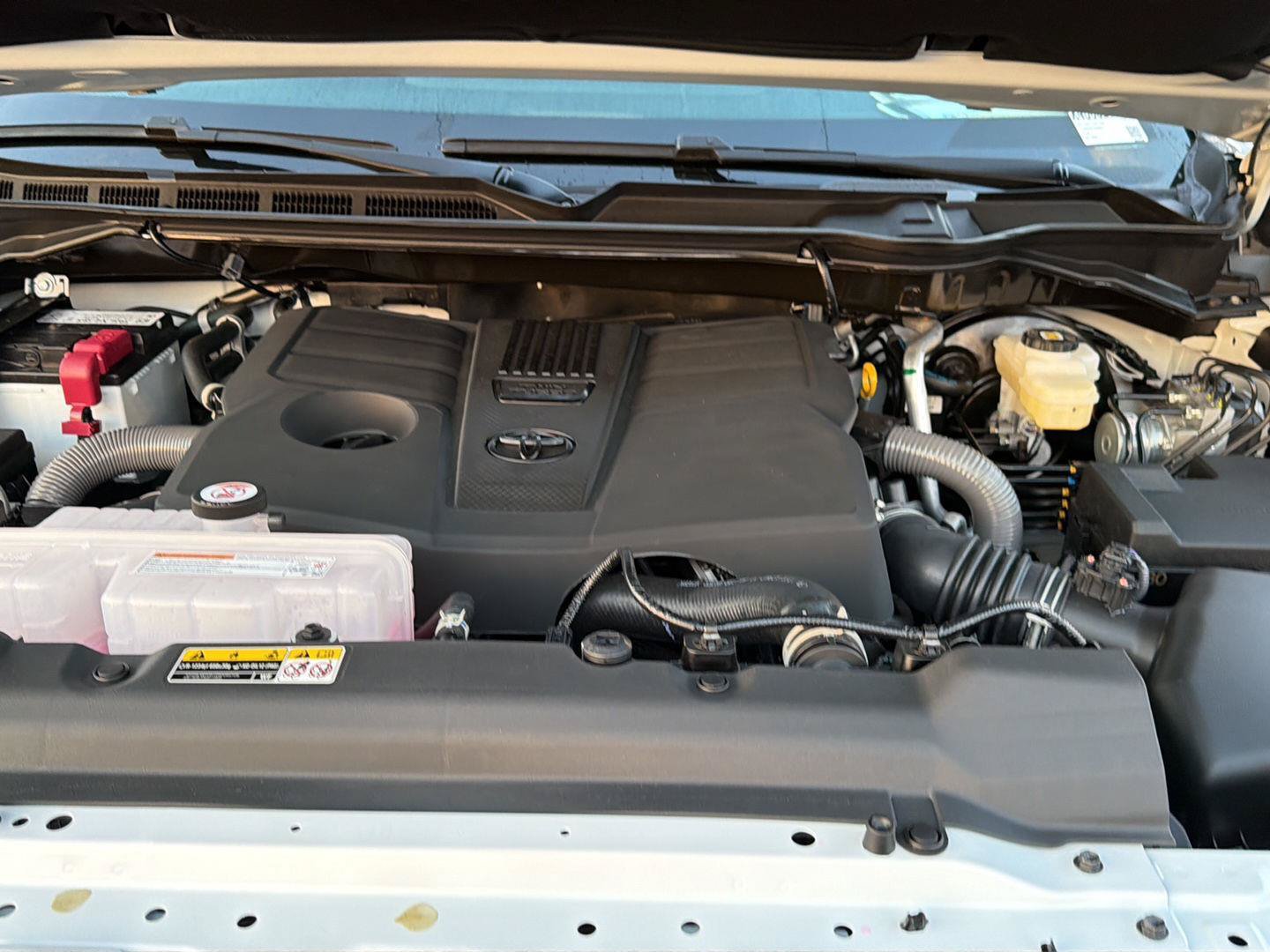 New 2026 Toyota Tundra Limited AWD/4WD image 33