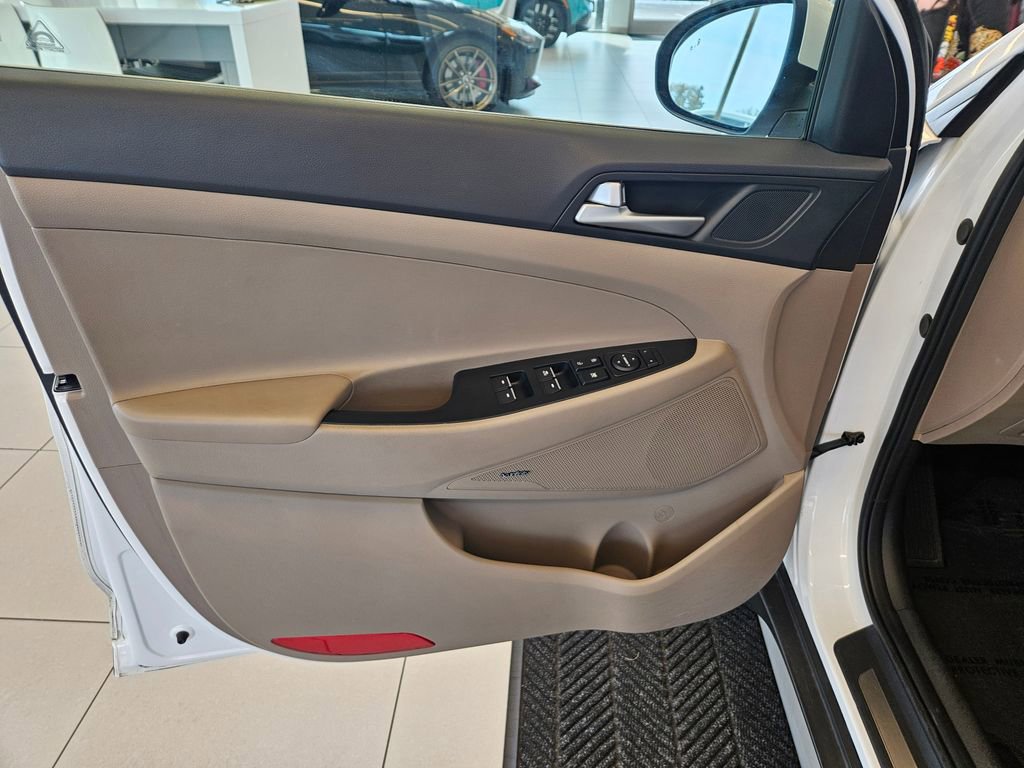 Used 2021 Hyundai Tucson Limited AWD/4WD image 13