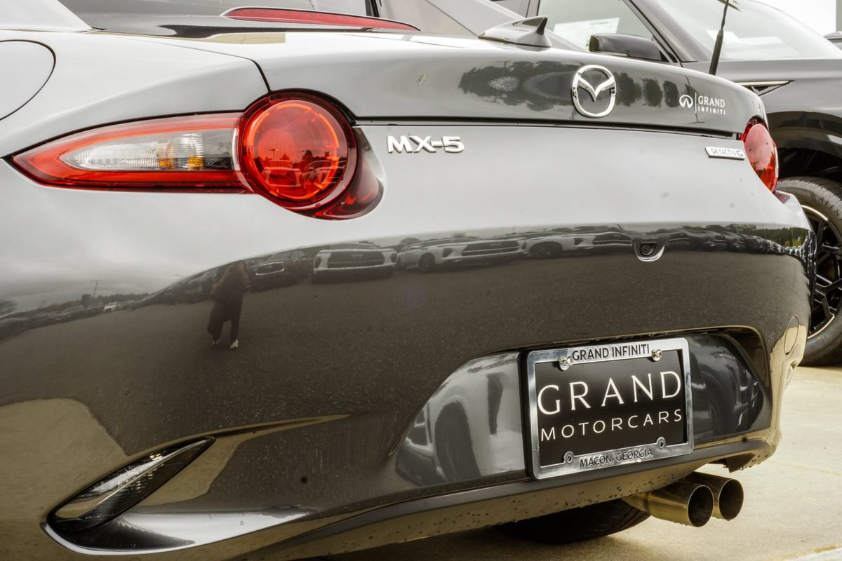 Used 2023 MAZDA MX-5 Miata Grand Touring w/ Weather Package RWD image 13