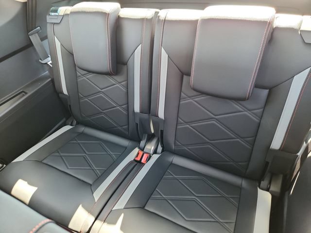 New 2026 Volkswagen Atlas Peak Edition AWD/4WD image 9