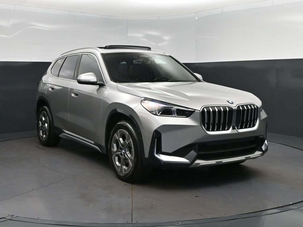 Certified 2025 BMW X1 xDrive28i AWD/4WD image 9
