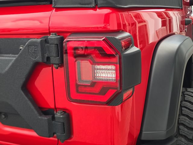 Used 2019 Jeep Wrangler Sport AWD/4WD image 8
