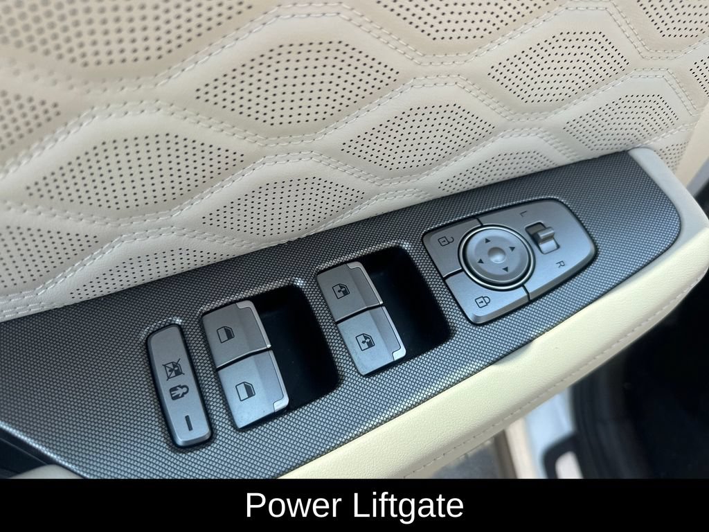 Used 2020 Hyundai Palisade Limited FWD image 12