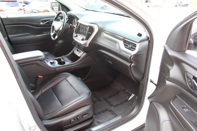 Used 2021 GMC Acadia SLT w/ Elevation Edition image 17