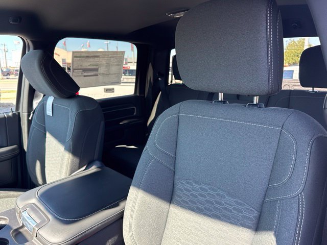 New 2027 RAM 3500 Big Horn AWD/4WD image 13