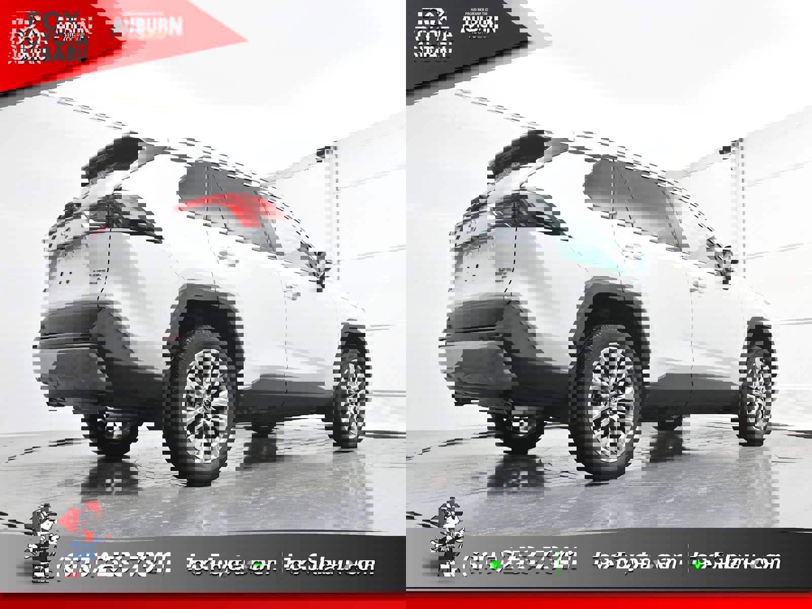 Used 2023 Toyota RAV4 Limited image 18