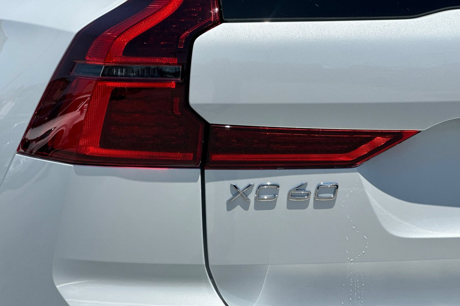 New 2026 Volvo XC60 T8 Plus w/ Protection Package Premier AWD/4WD image 27