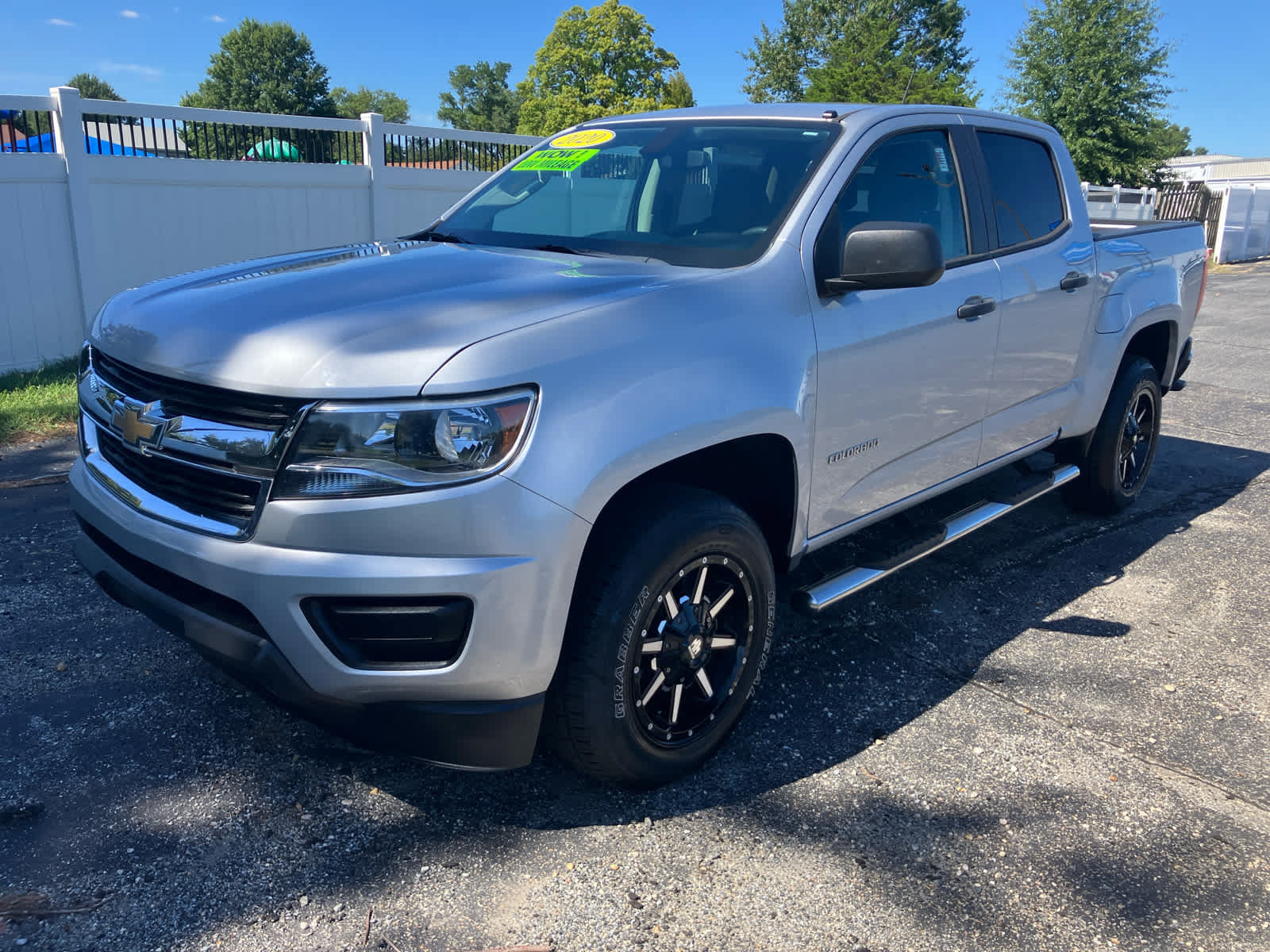 Used 2020 Chevrolet Colorado W/T w/ WT Convenience Package RWD image 1