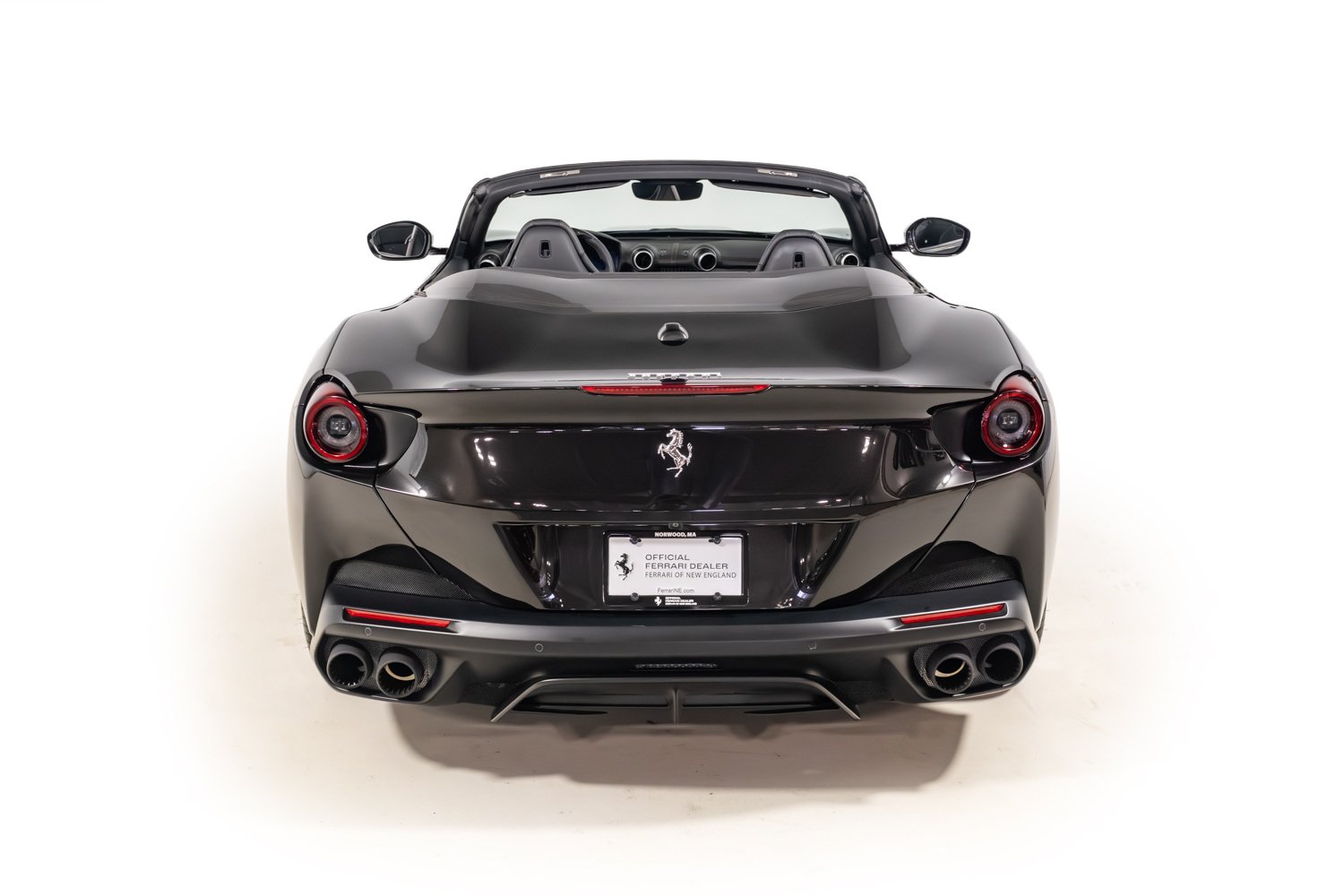 Used 2019 Ferrari Portofino RWD image 16