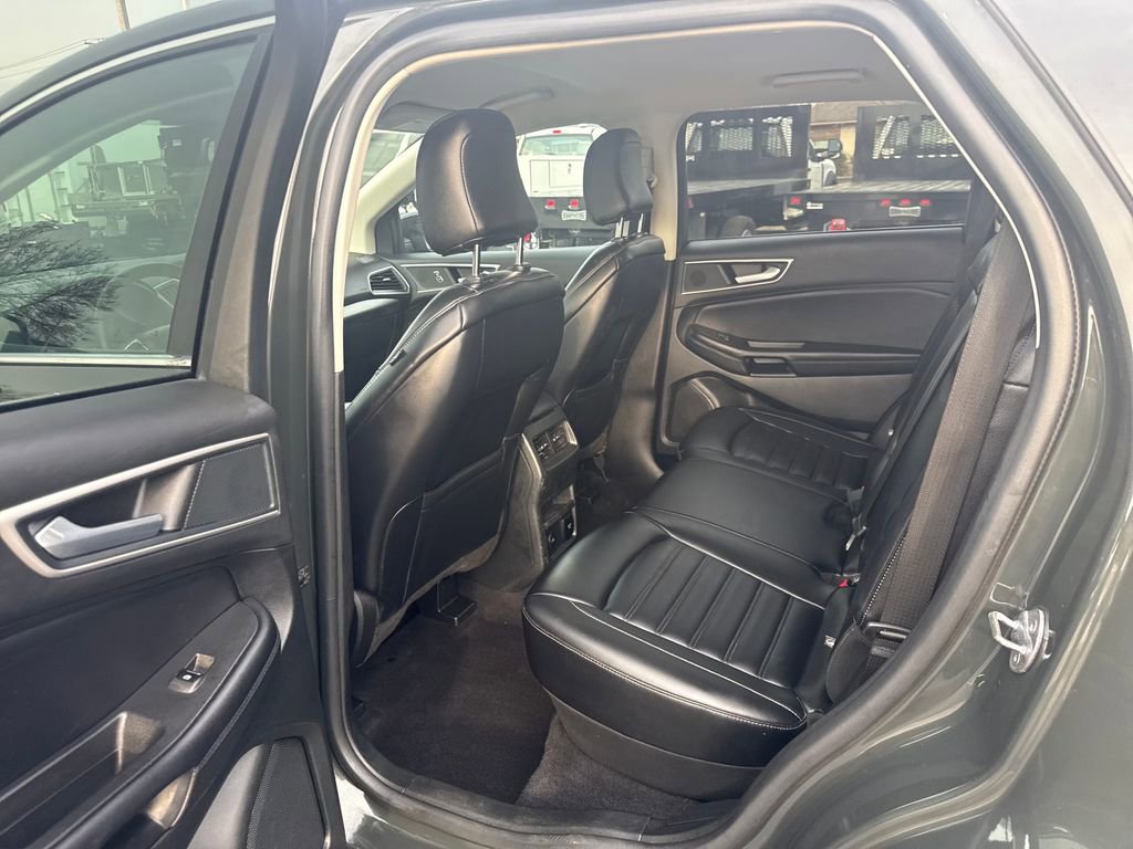 Used 2024 Ford Edge SEL w/ Convenience Package image 12