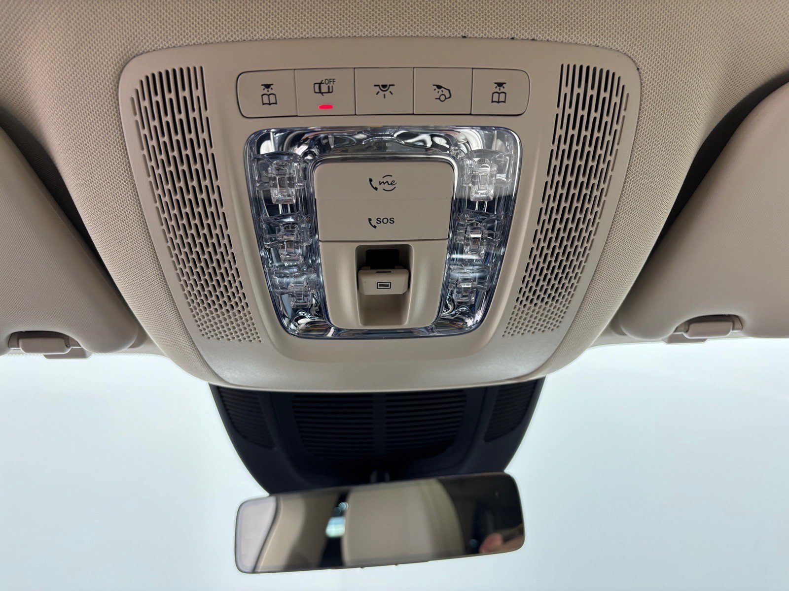 Used 2024 Mercedes-Benz GLS 450 4MATIC image 12