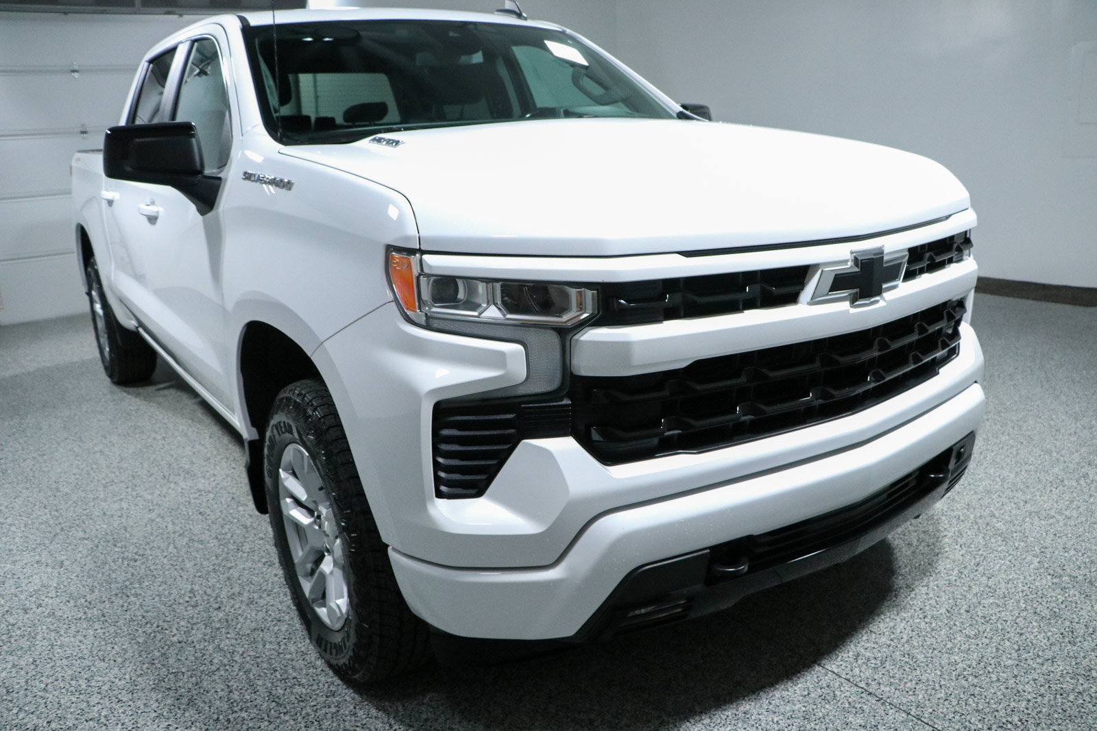 Used 2022 Chevrolet Silverado 1500 RST w/ Protection Package AWD/4WD image 5