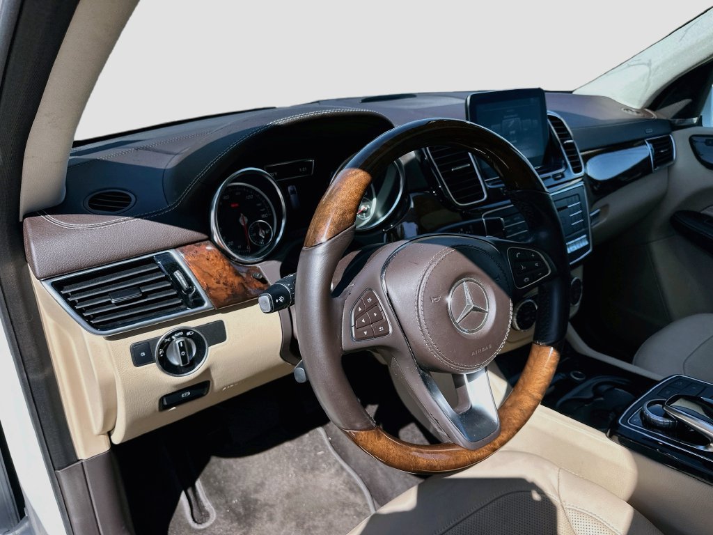 Used 2019 Mercedes-Benz GLS 450 4MATIC image 9