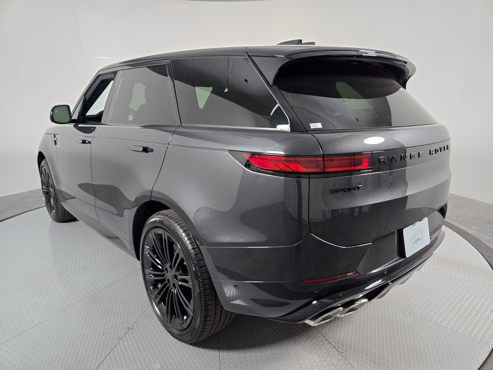 New 2026 Land Rover Range Rover Sport Dynamic SE AWD/4WD image 17