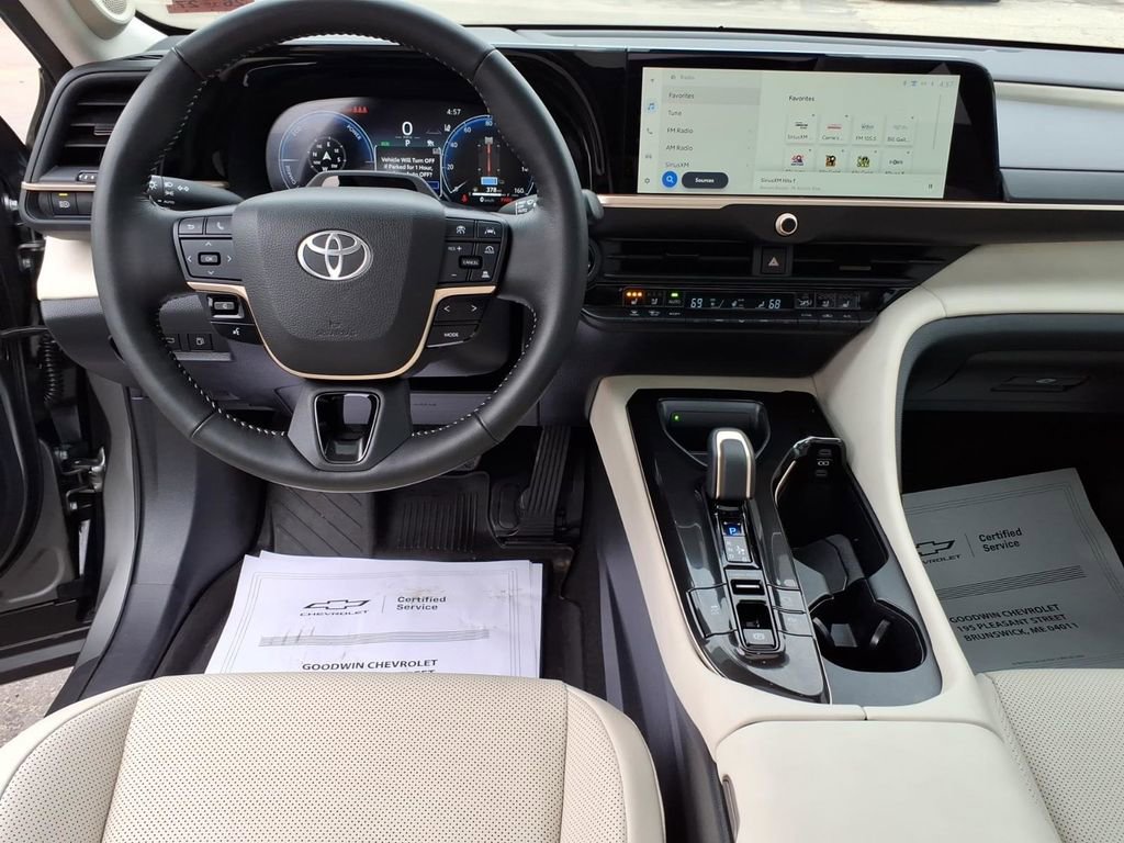 Used 2025 Toyota Crown Limited w/ Advanced Technology Package image 16