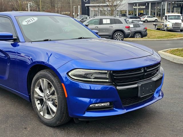Used 2021 Dodge Charger SXT w/ Driver Convenience Group image 2