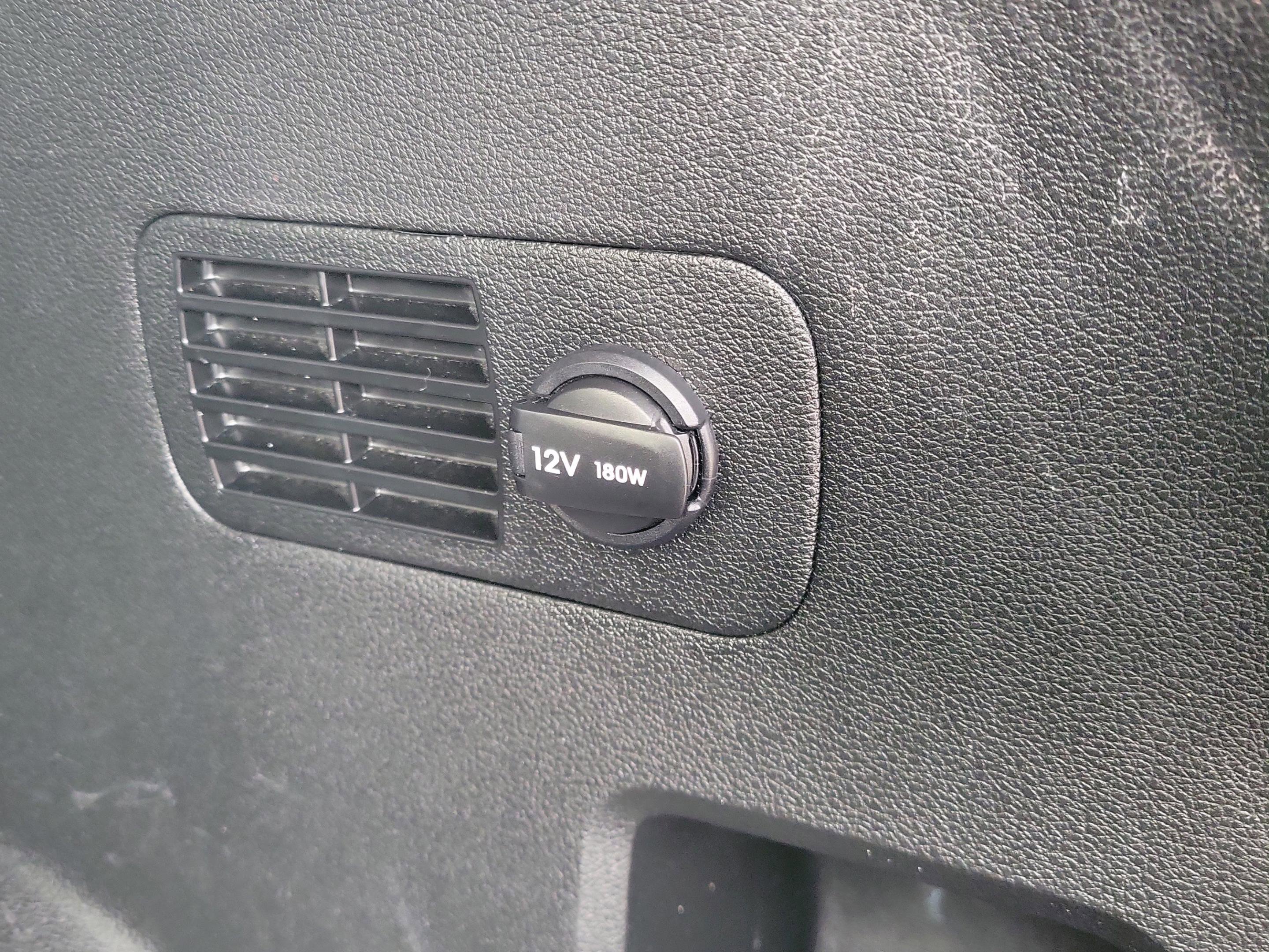 Certified 2023 Hyundai Santa Fe SEL image 8