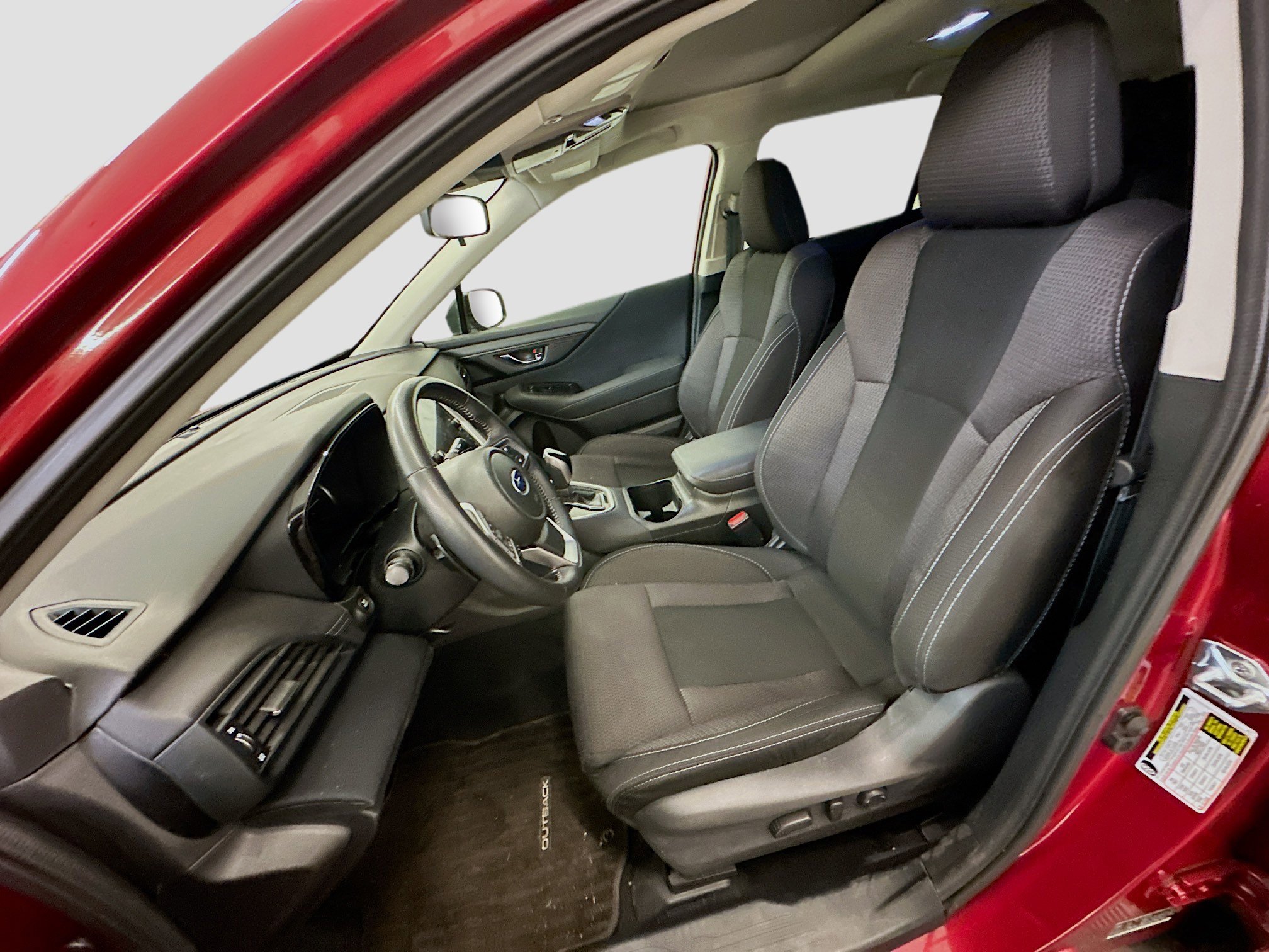 Used 2025 Subaru Outback Premium image 13