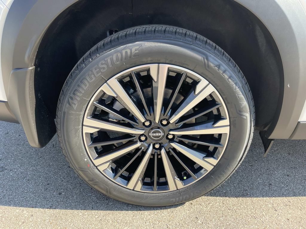 New 2026 Nissan Pathfinder Platinum AWD/4WD image 12