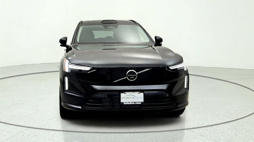 Used 2025 Volvo EX90 Ultra w/ Protection Package Premier AWD/4WD image 2