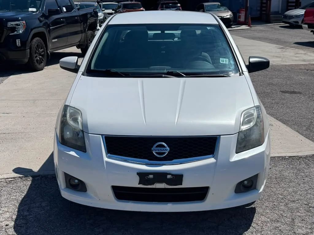 Used 2012 Nissan Sentra 2.0 SR w/ Convenience Pkg FWD image 8