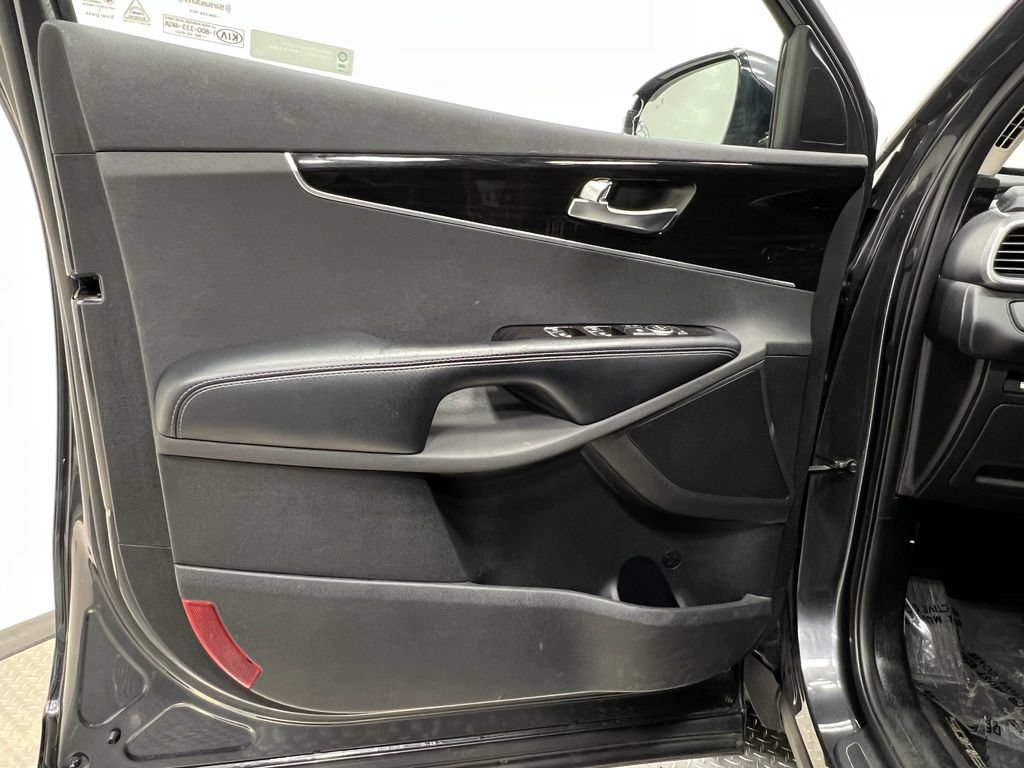 Used 2019 Kia Sorento EX AWD/4WD image 14