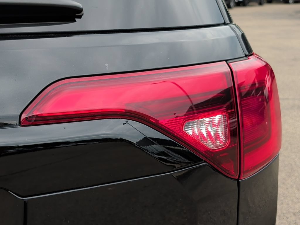 Used 2019 GMC Acadia SLT w/ Black Edition AWD/4WD image 44