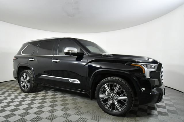 Used 2023 Toyota Sequoia Capstone image 9