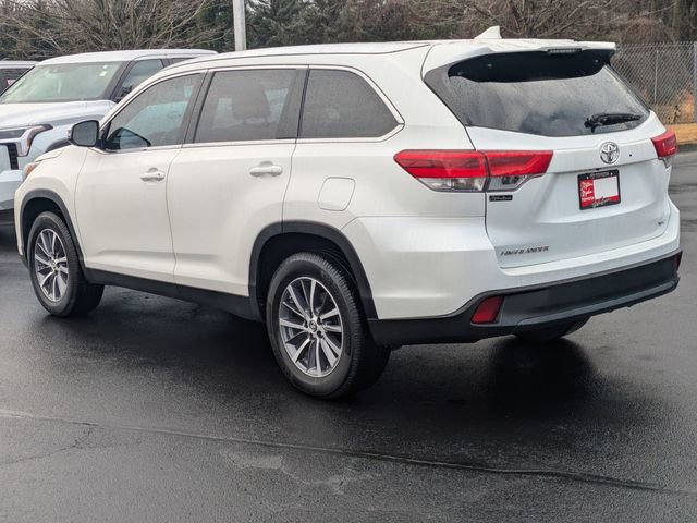 Used 2019 Toyota Highlander XLE image 6