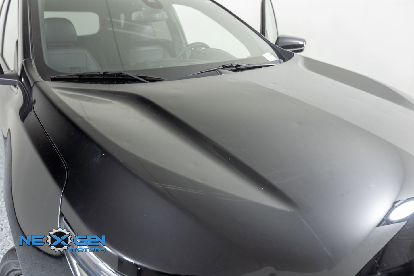 Used 2023 Chevrolet Equinox RS FWD image 48