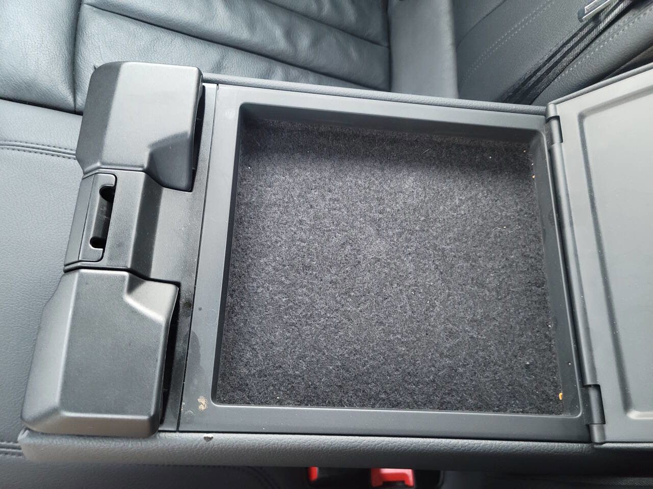 Used 2018 Audi A4 2.0T Premium w/ Convenience Package image 31