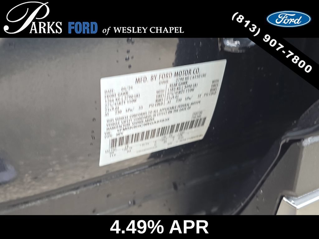Certified 2024 Ford Explorer Platinum w/ Technology Package AWD/4WD image 34